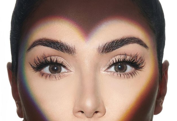 Top 10 Beauty Trends From The Past Decade &bull; 8