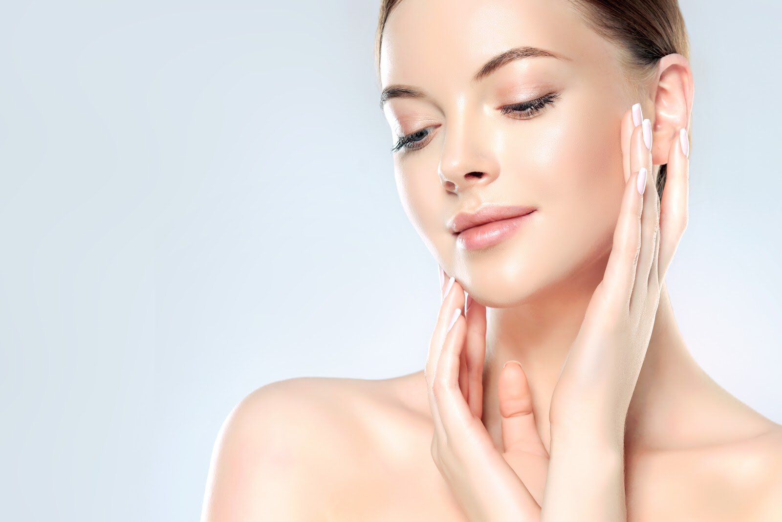 Get Glowing Holiday Skin With Dermaplaning &bull; 3