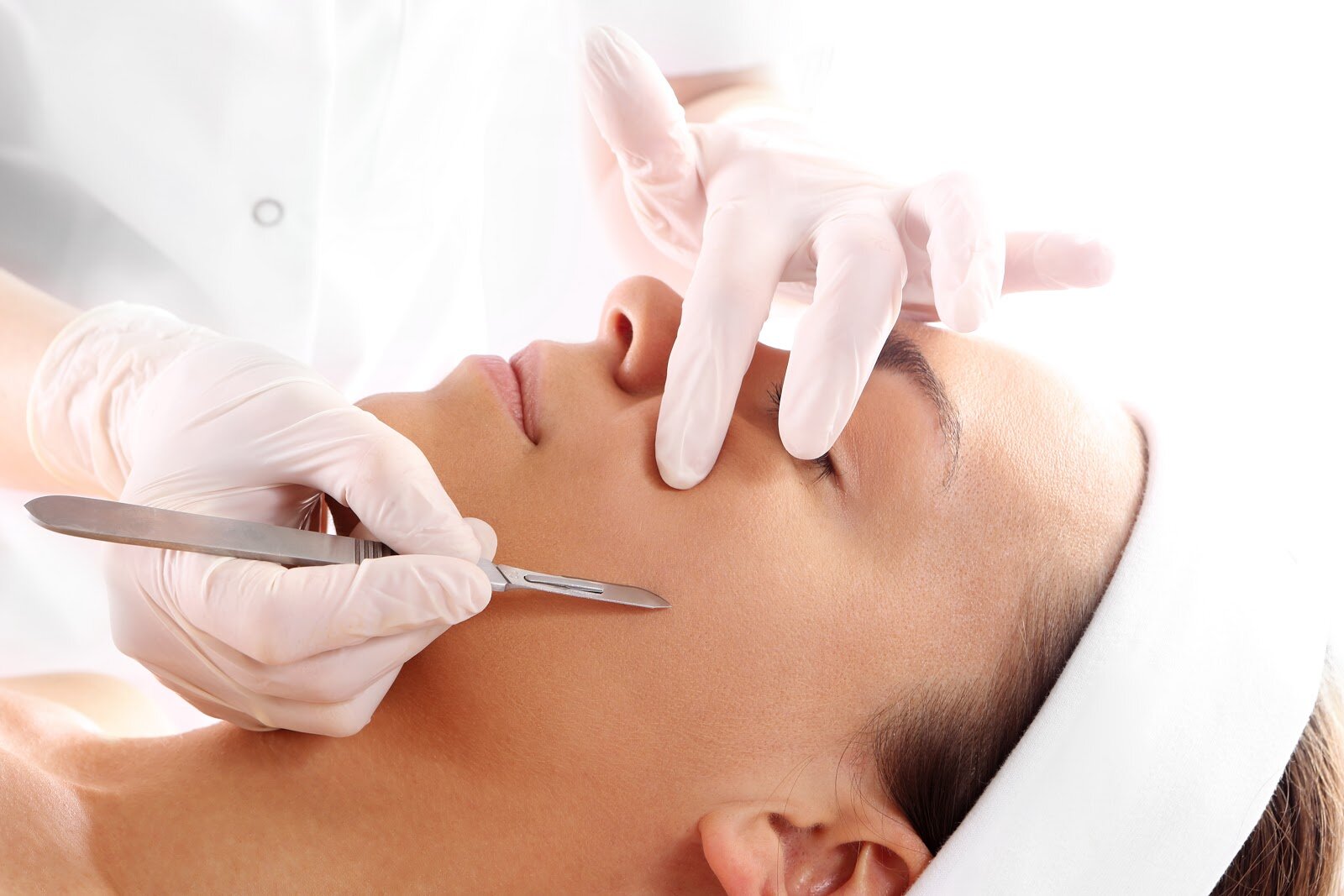 Get Glowing Holiday Skin With Dermaplaning &bull; 4